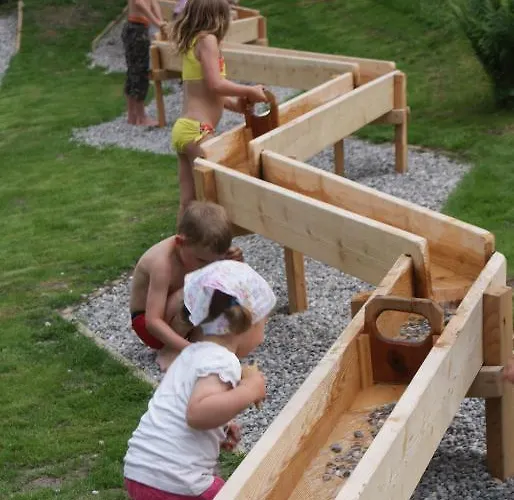 Landgasthof Ledererwirt 3* 埃布斯镇