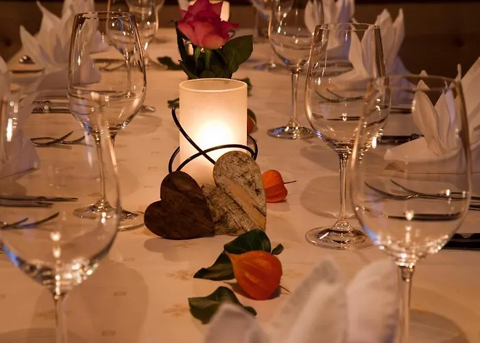 Landgasthof Ledererwirt 招待所 埃布斯镇