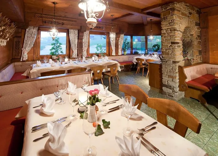 招待所 Landgasthof Ledererwirt 埃布斯镇