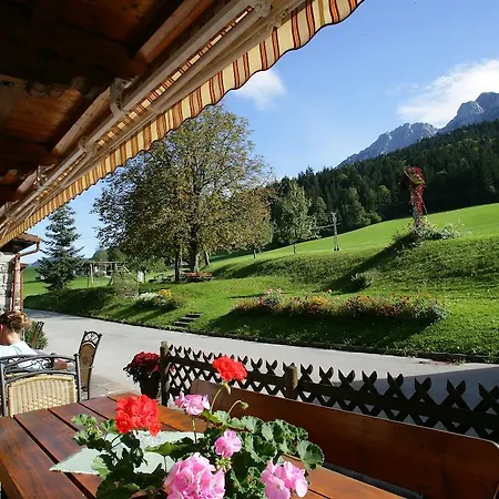 Landgasthof Ledererwirt Guest house