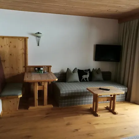 Landgasthof Ledererwirt Guest house
